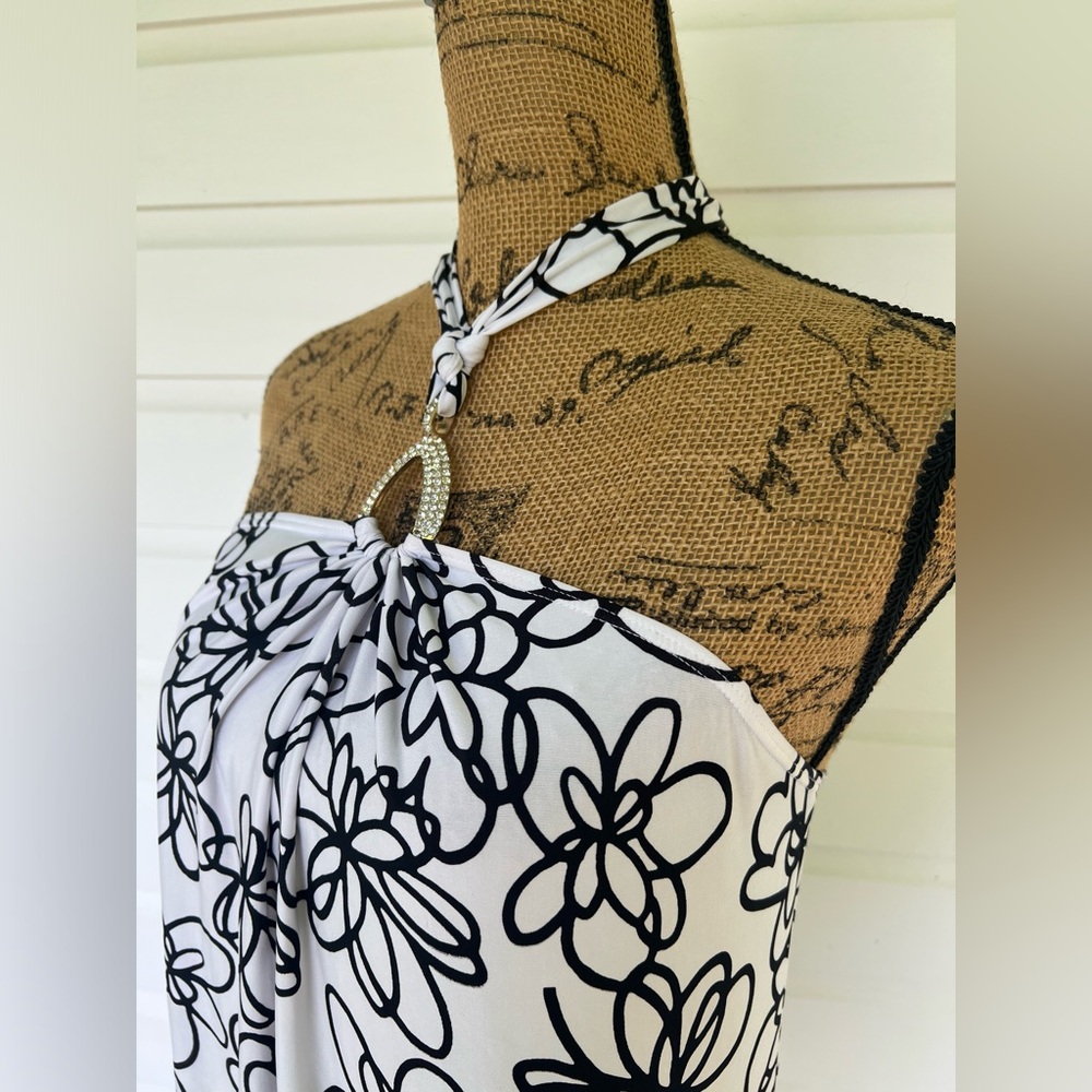 UNYX Flower Print White Top With Diamonds